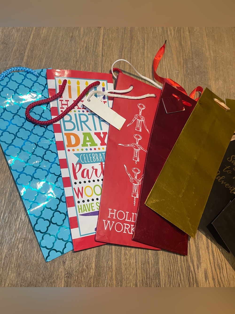Bundle of 7 Wine Holder Variety Gift Bags - Picture 2 of 3